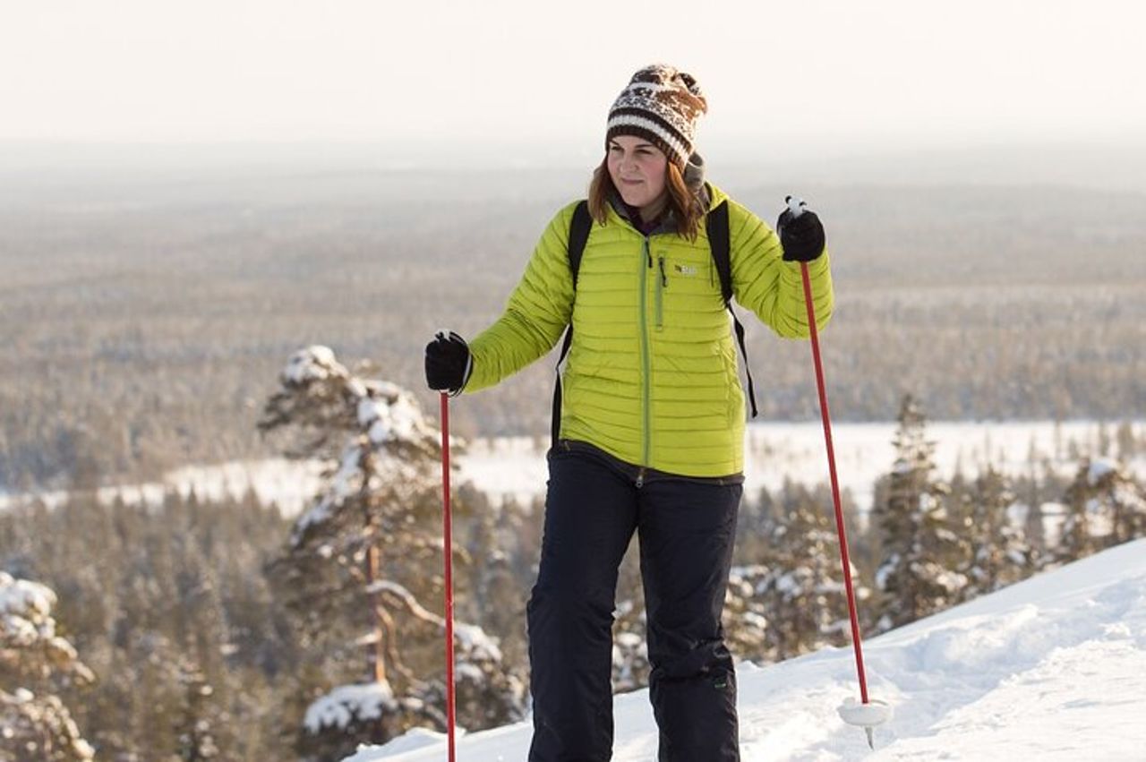 Racchette panoramiche sulla cima di Pyhä Fell