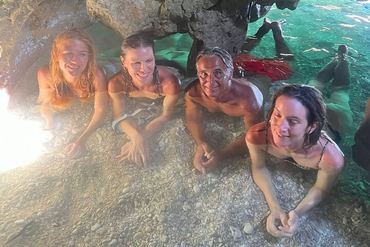 Tour in barca isole Egadi: Favignana e Levanzo con Pranzo — 9