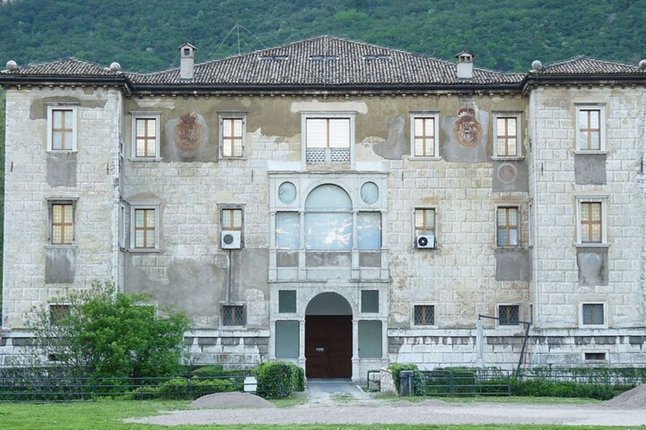 Tour privato a piedi con audioguida a Trento — 7