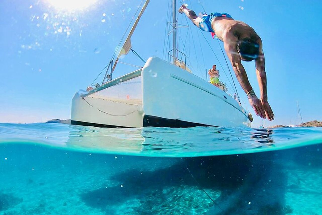 Tour in Catamarano Arcipelago della Maddalena
