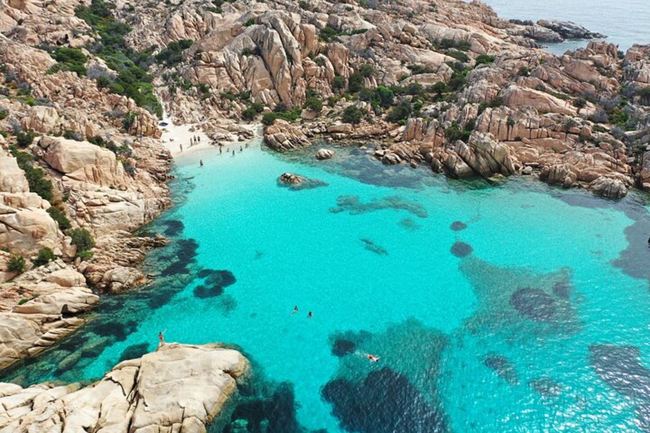 Tour barca Giornata Intera La Maddalena, Caprera, Spargi, Budelli — 3