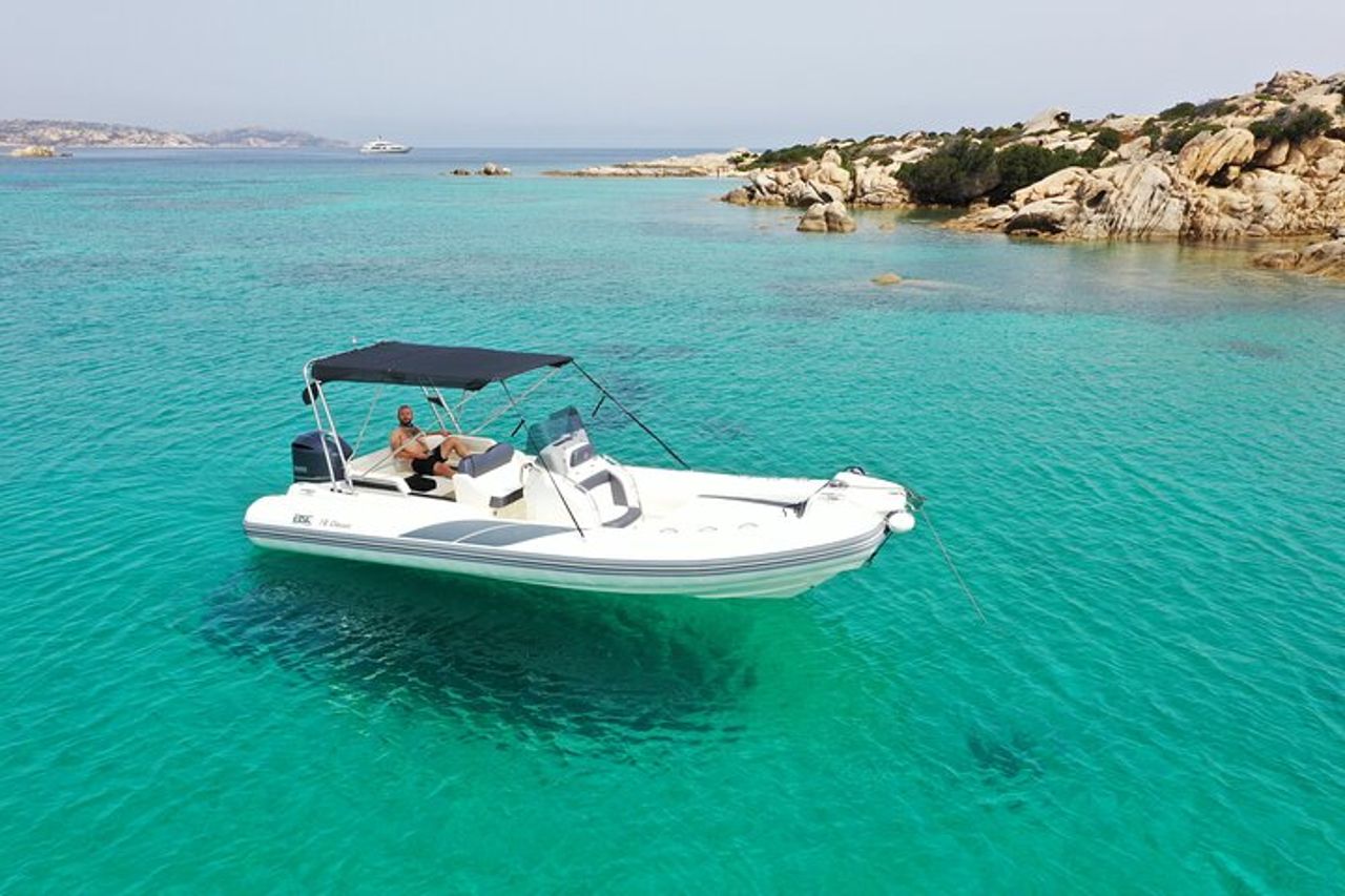 Tour barca Giornata Intera La Maddalena, Caprera, Spargi, Budelli — 4