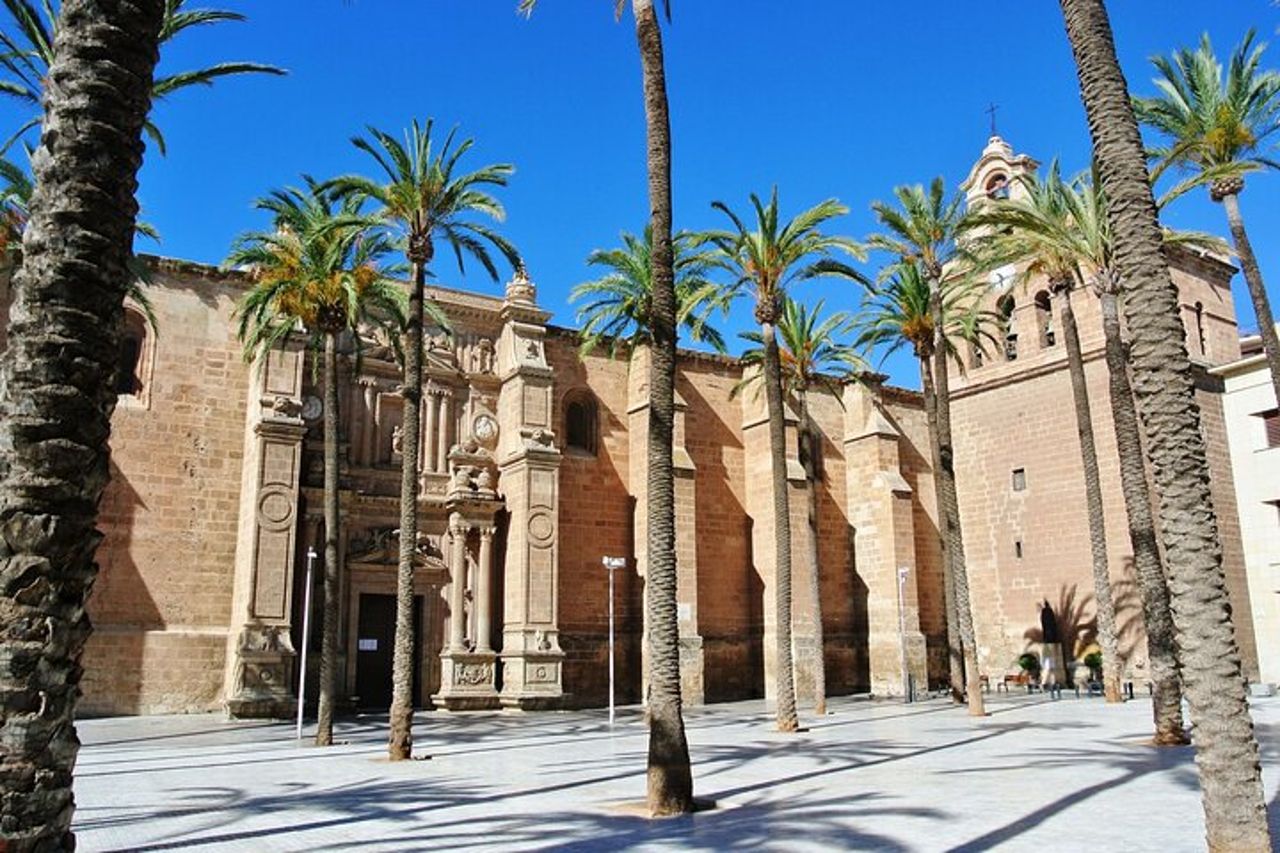 Almeria: tour privato a piedi personalizzato con guida (tour privato) — 3