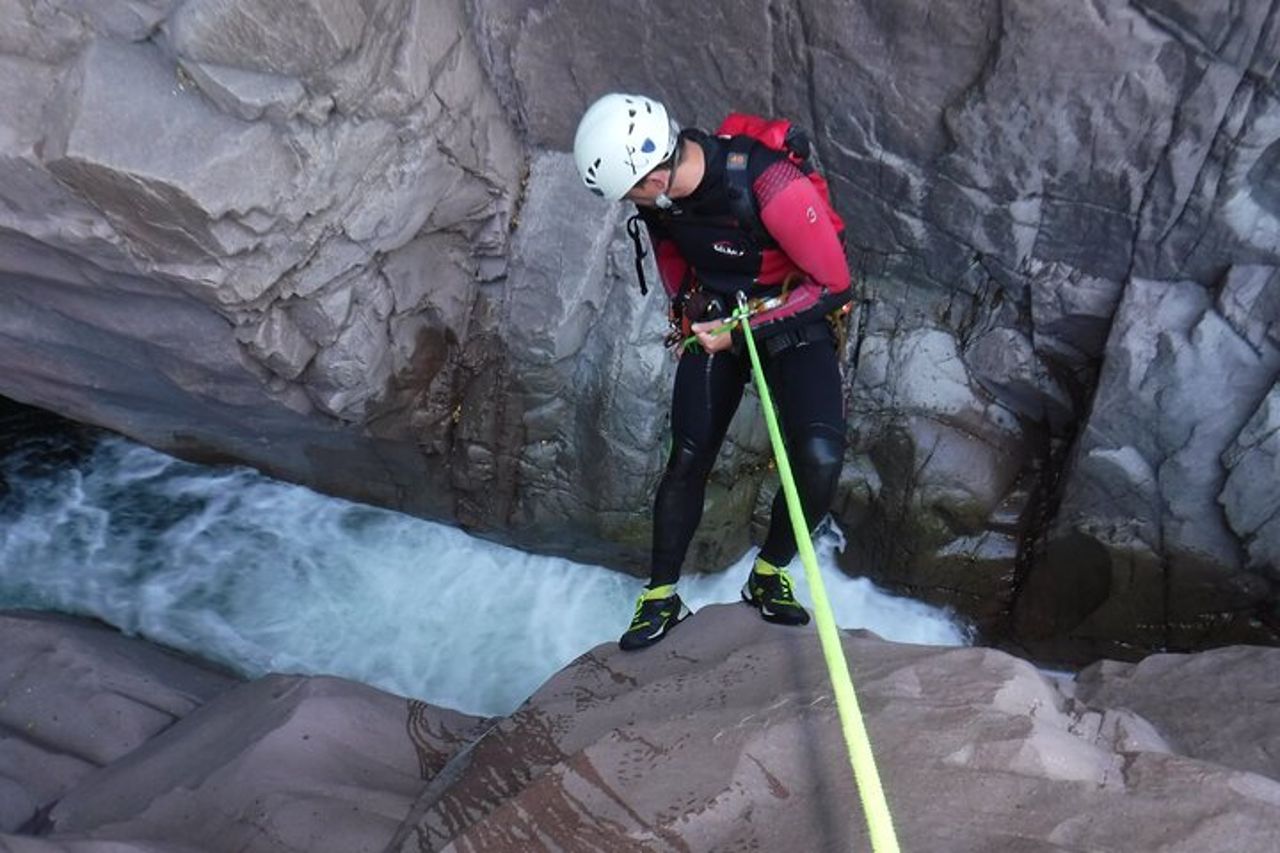 Esperienza di canyoning a Girona Costa Brava — 8