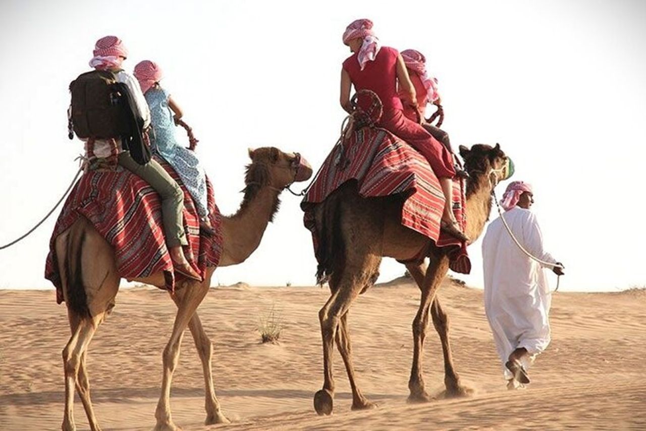 Safari nel deserto del tramonto del Qatar: Dune Bashing & Golden Sands Avventura — 3