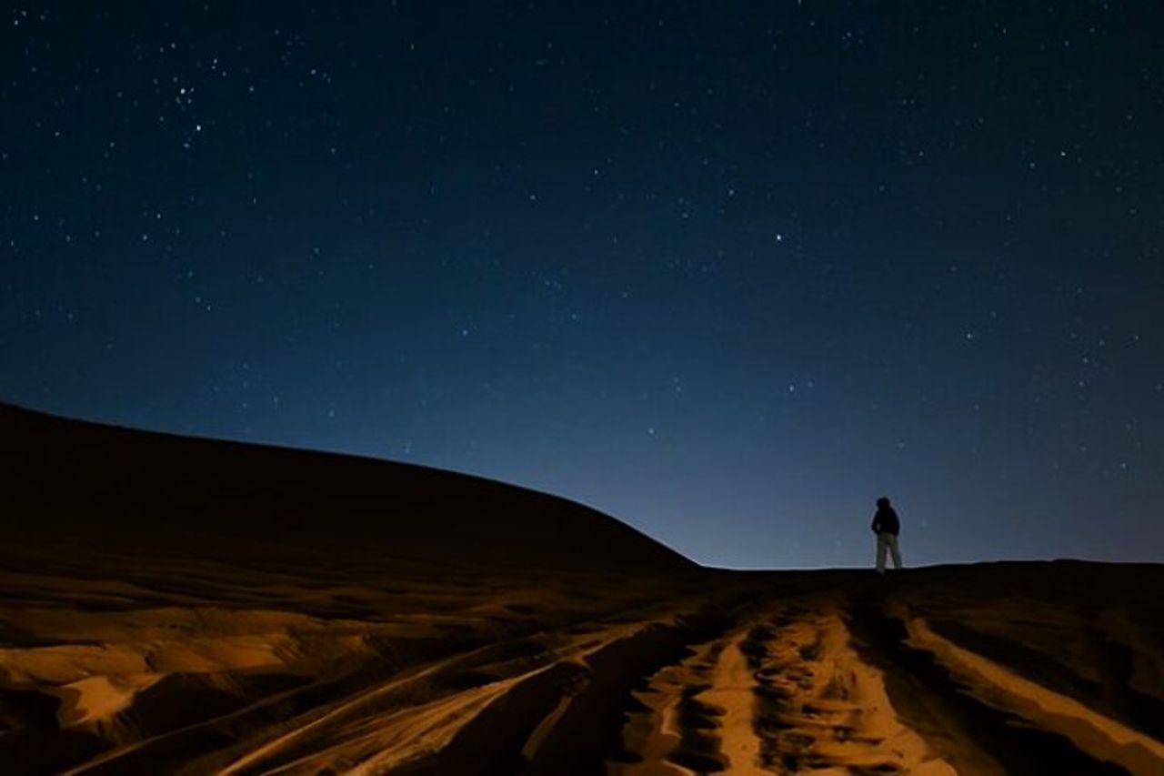Doha Night Desert Safari Camel Ride Dune Bashing con trasferimento — 3