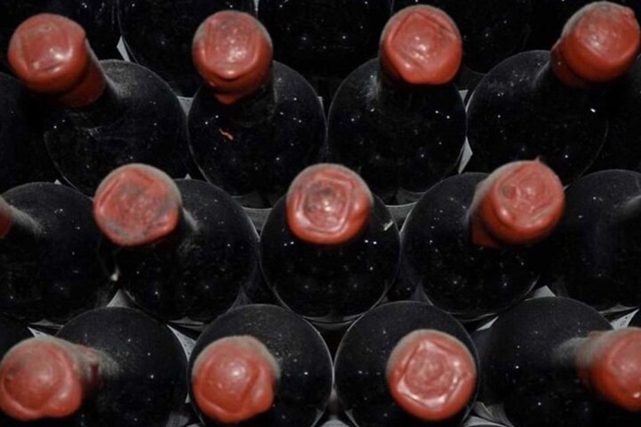 Attività di degustazione di vini nel Chianti Rufina — 9