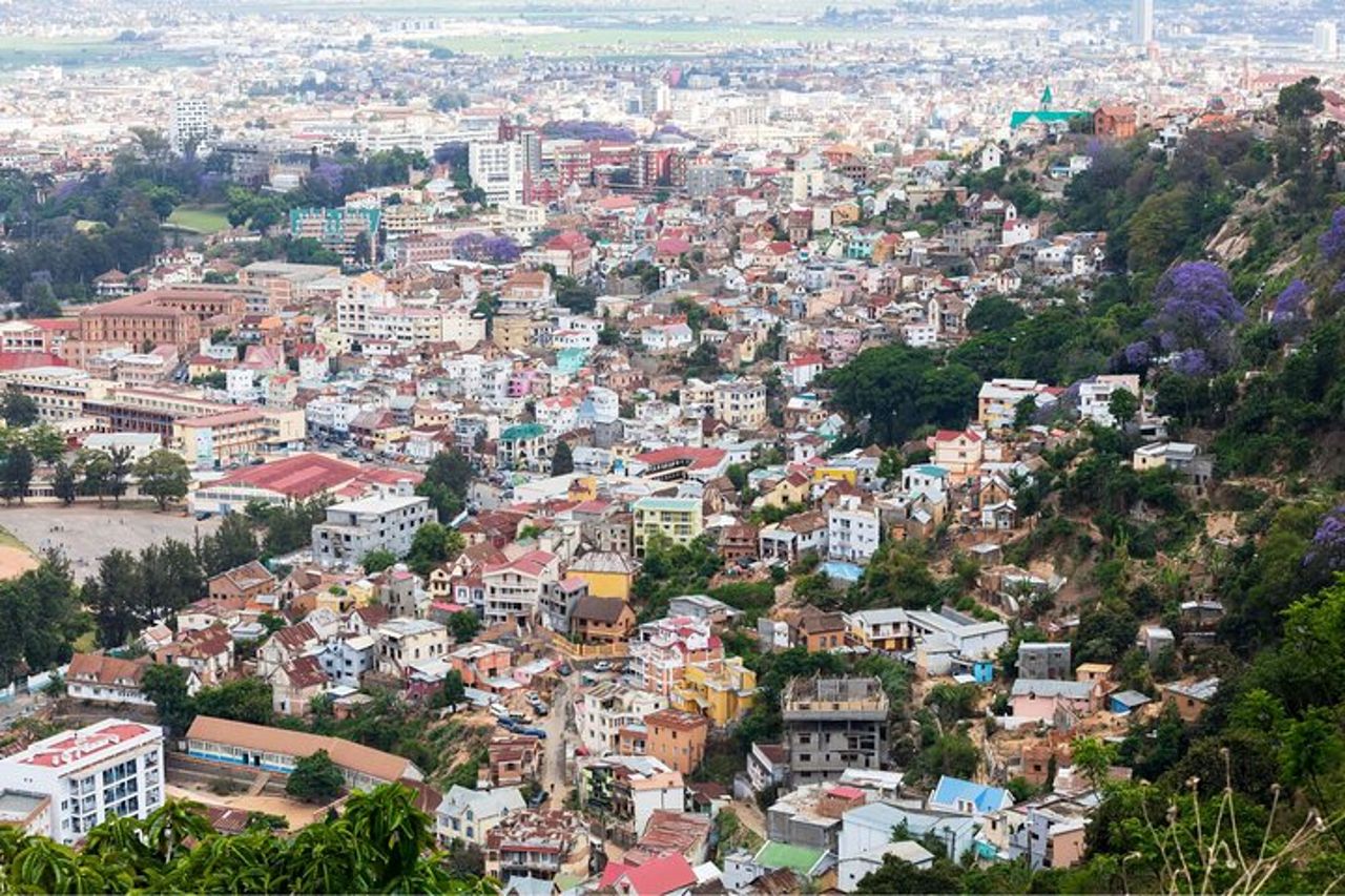 Antananarivo: tour a piedi personalizzato con guida (tour privato)