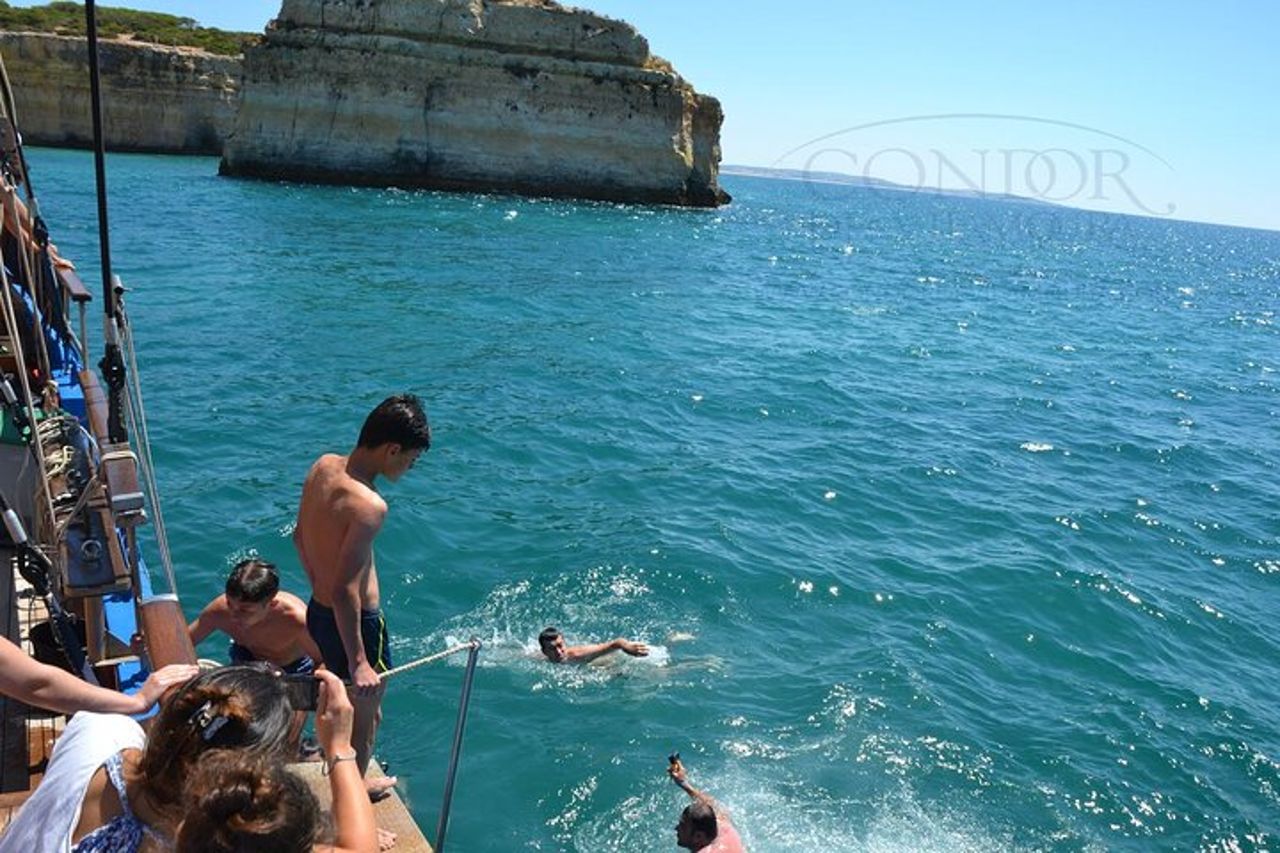 Algarve Coast Cruise – Grotte – Soste per il nuoto – Musica – Open Bar — 6