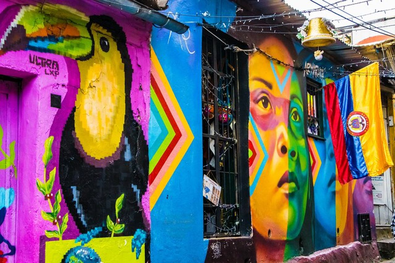 Tour privato a piedi dei graffiti di Bogotà — 3