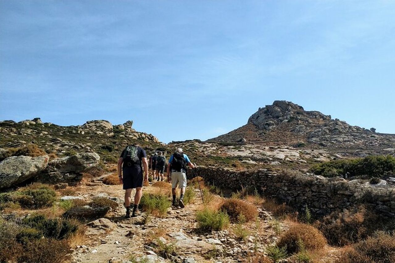 Naxos: Escursione nell'entroterra per esplorare villaggi e antichità locali — 9