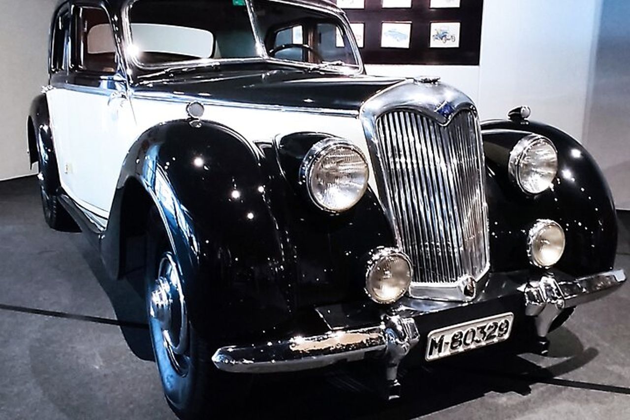 Ingresso al Museo dell'Automobile — 5