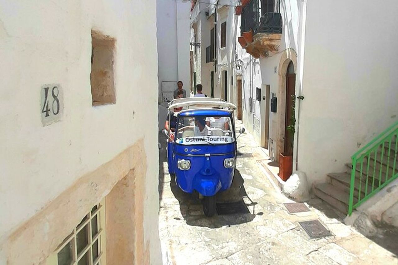 Tour Privato in Tuk Tuk del Quartiere Medioevale di Ostuni — 5