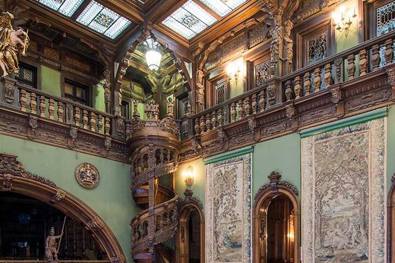 Tour privato al castello di Bran, al castello di Peles e a Brasov — 7