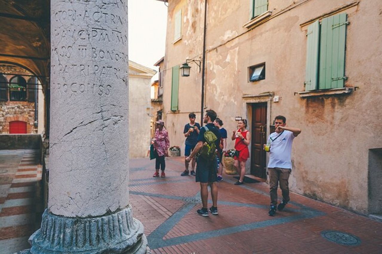 Tour di Sirmione con Giro in Barca — 9