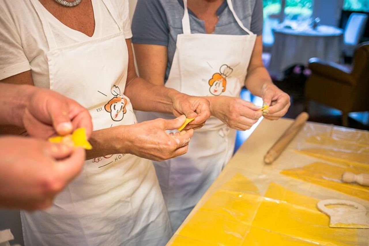 Autentico Tortelli Maremmani Class in una casa locale a Orbetello — 8