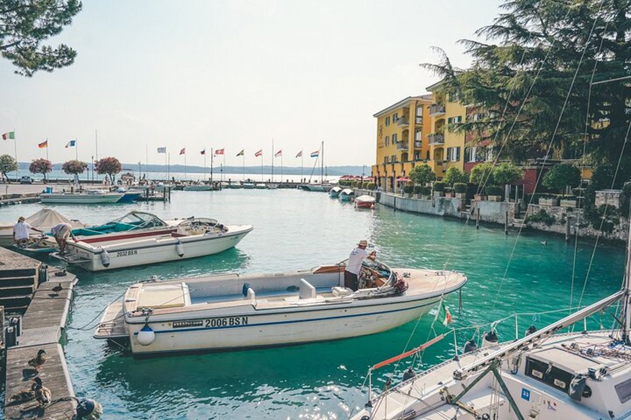 Tour di Sirmione con Giro in Barca — 7