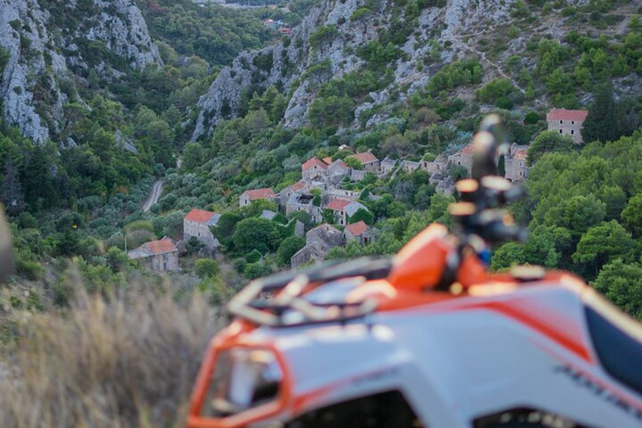 ATV panoramico autoguidato / tour in quad a Hvar — 4