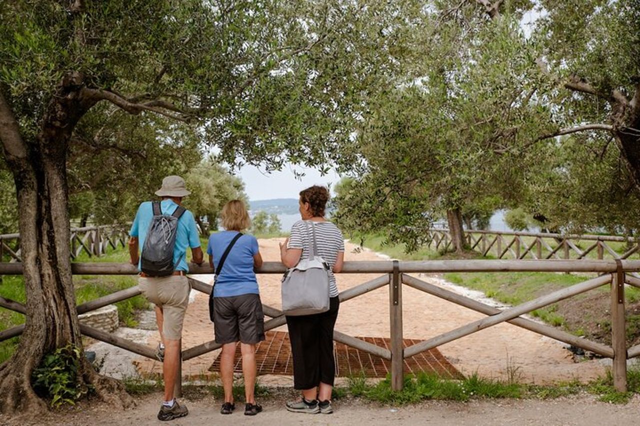 Tour Archeologico Grotte di Catullo a Sirmione — 5
