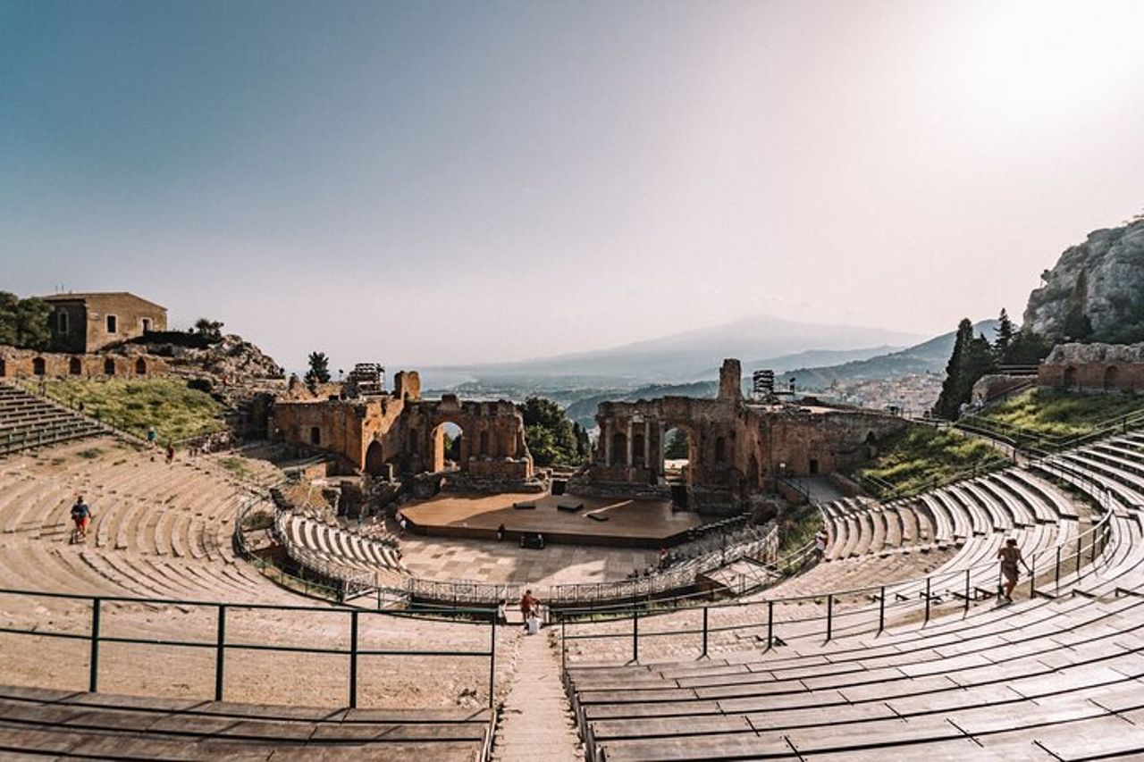 Tour Privato Taormina, Castelmola, Isola bella per piccoli gruppi — 3