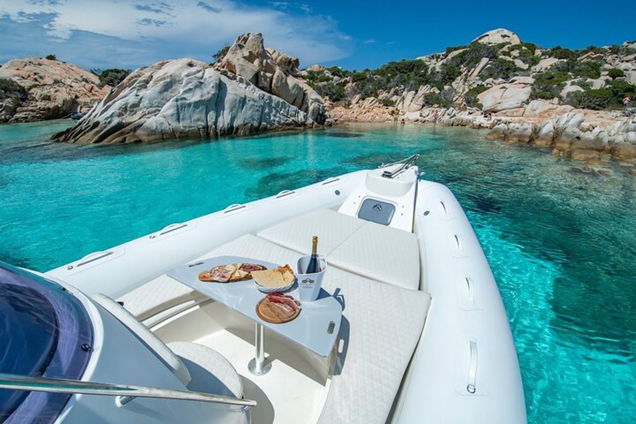 Tour privato arcipelago di La Maddalena con skipper — 3