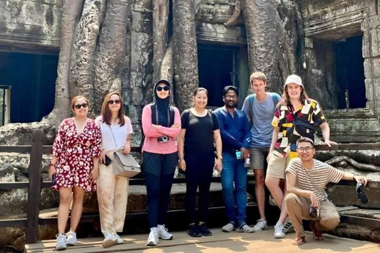 Tour per piccoli gruppi al tramonto di Angkor Wat con pranzo incluso — 5
