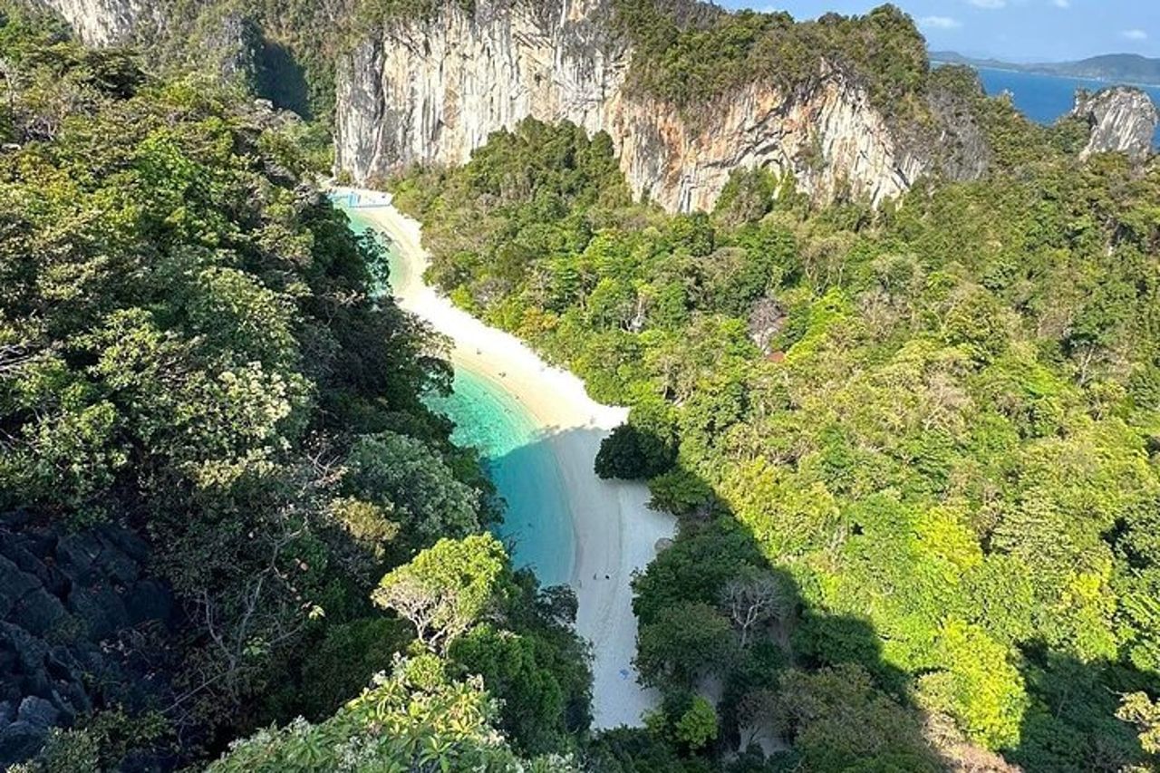 Tour privato in barca a coda lunga alle isole di Hong