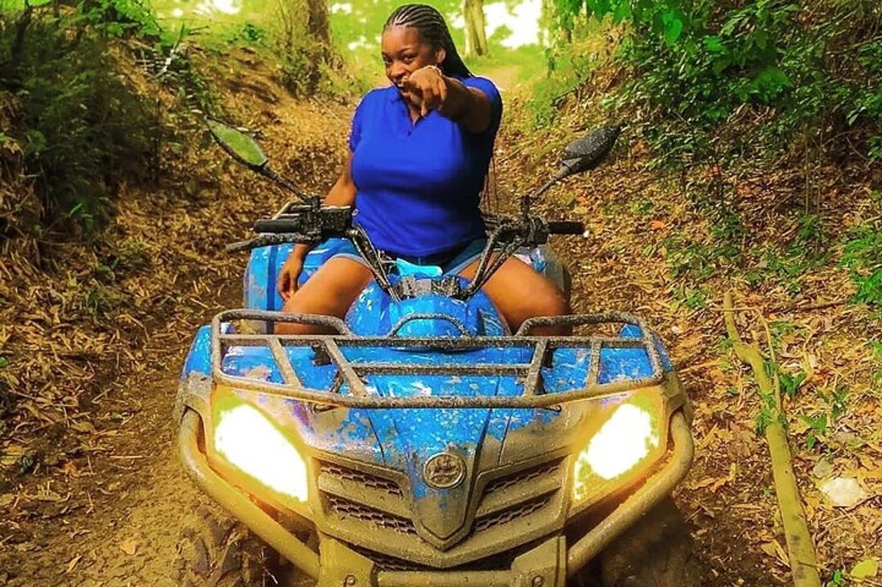 Mezza giornata ATV privata e avventura di shopping a Negril in Giamaica — 3