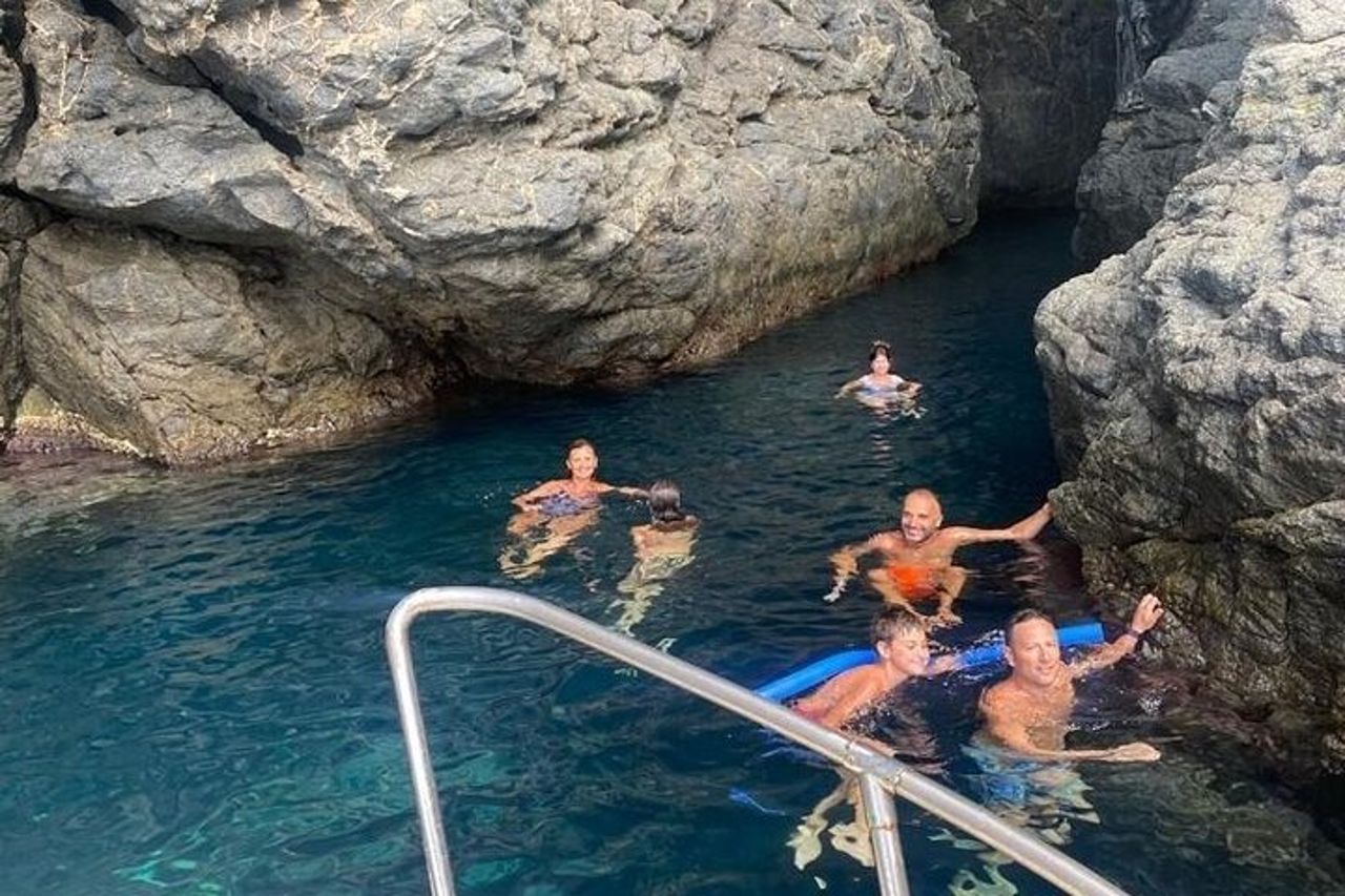 Tour in Barca Costa Viola: Scilla e Grotte di Bagnara — 6