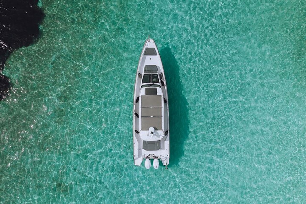 Tour privato in barca di lusso da Paros a Sifnos