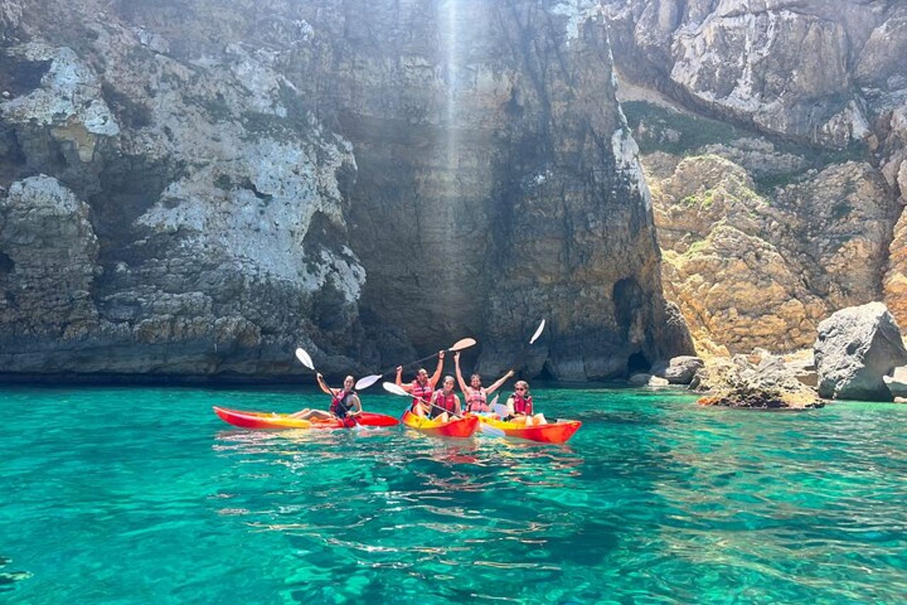 Paradiso del kayak: tour di snorkeling, grotta e salto dalla scogliera a Cala Portixol — 4