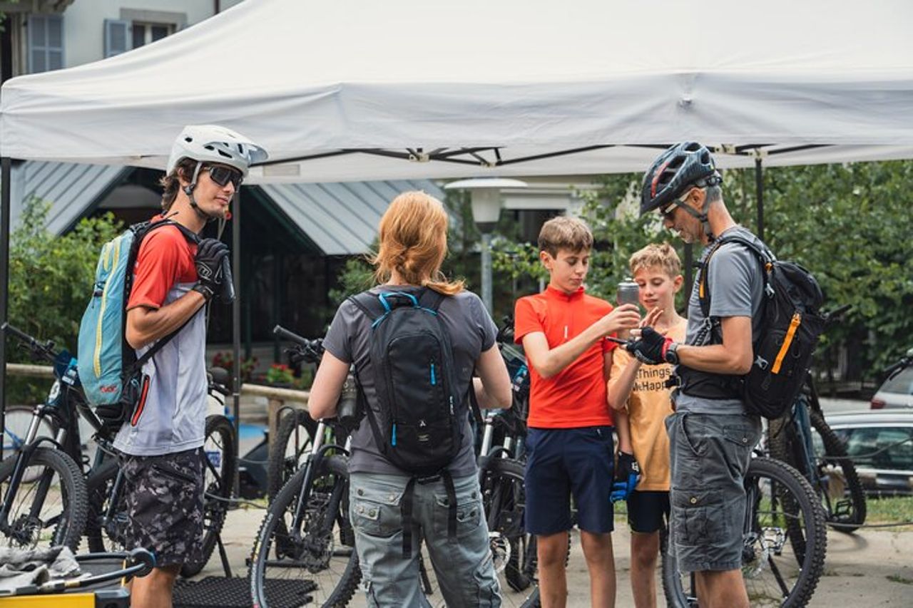 Tour di 3 ore in mountain bike elettrica a Chamonix - Panorami del Monte Bianco — 8