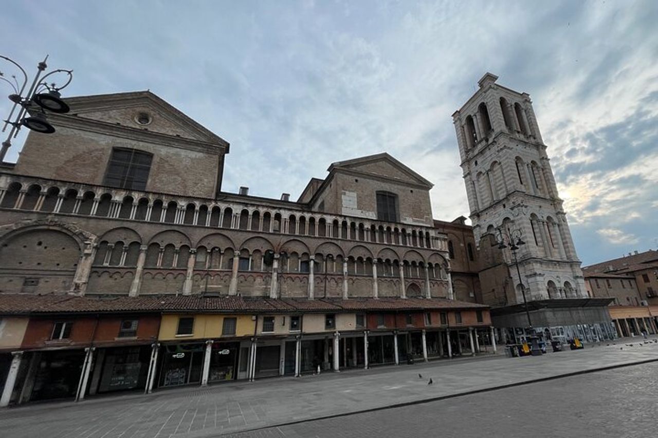 Tour semi-privato di Ferrara delle attrazioni della città con guida locale — 4