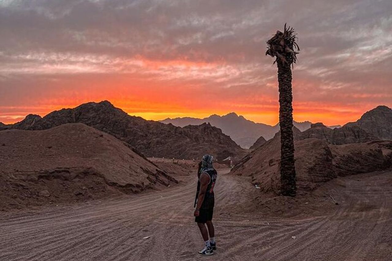 Sharm 5 - in - 1 Safari nel deserto: quad, giro in cammello, cena e osservazione delle stelle — 4