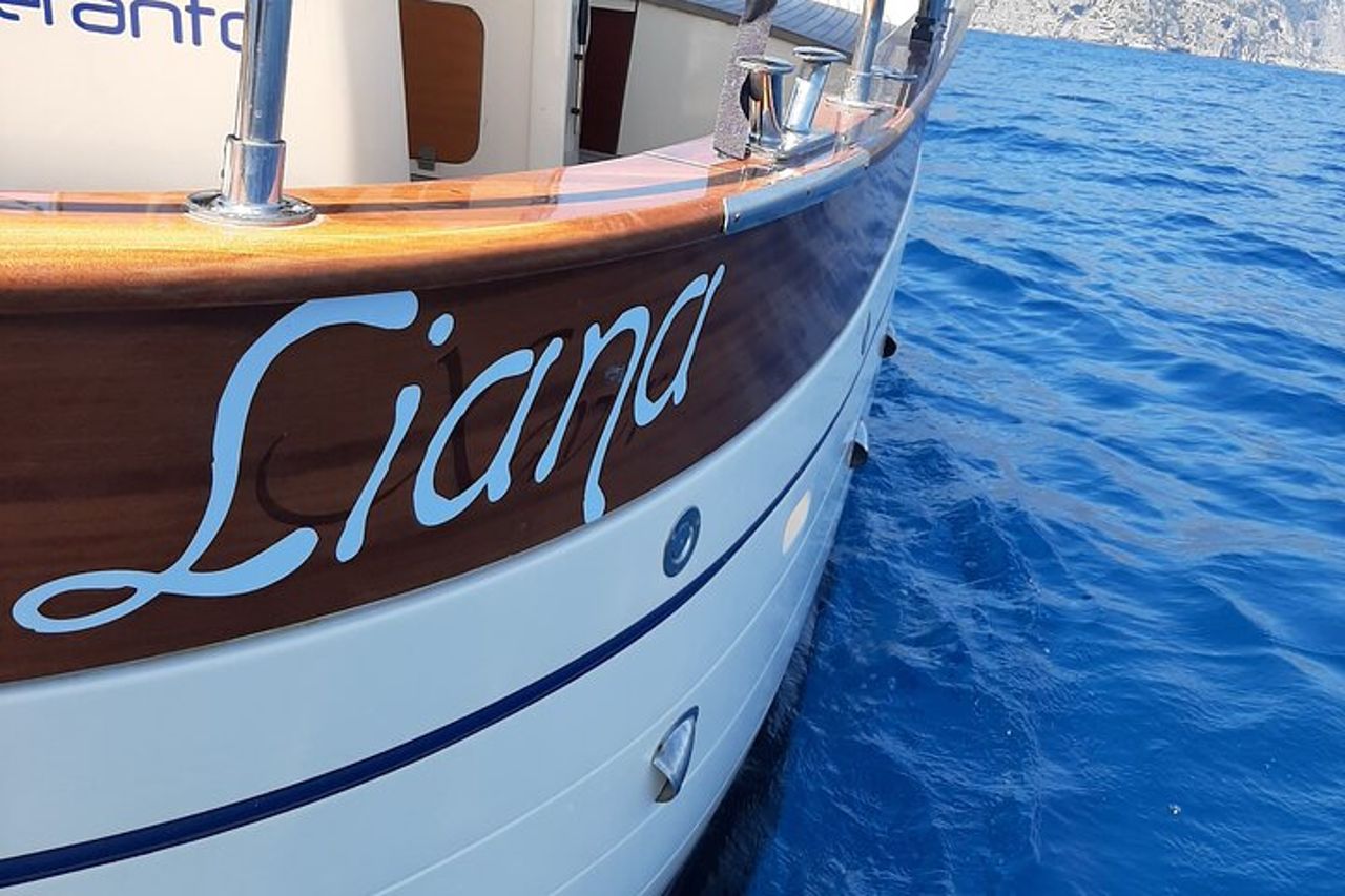 Tour Privato in Gozzo della Costiera Amalfitana da Amalfi — 8