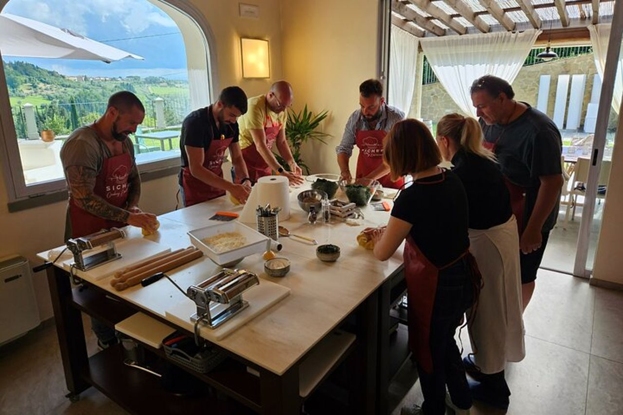 Chianti - Lezione di Pasta Fresca e Salse con Pranzo o Cena