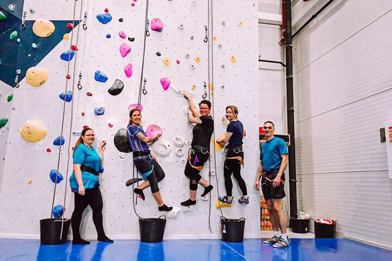 Arrampicata a Mørkvedhallen Klatresenter — 4
