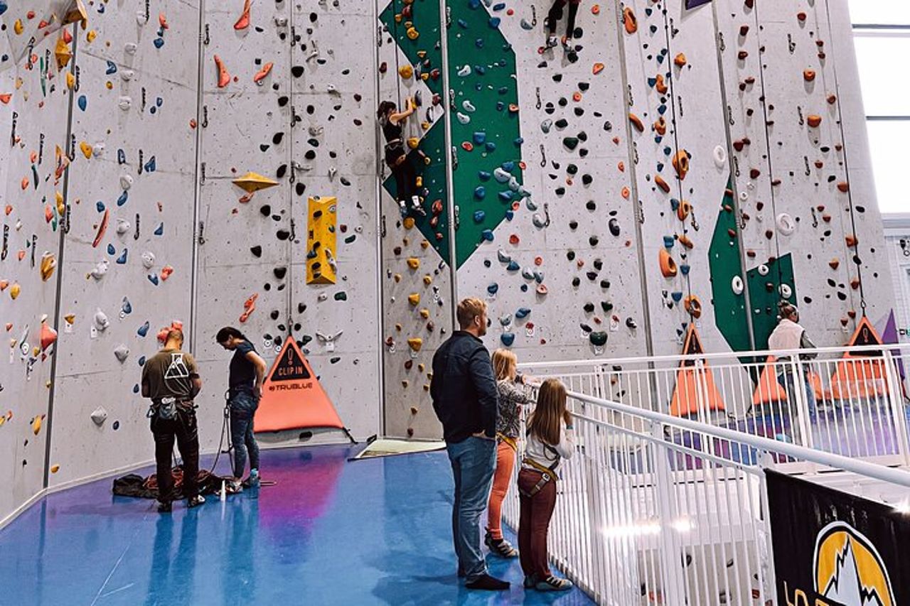 Arrampicata a Mørkvedhallen Klatresenter — 7