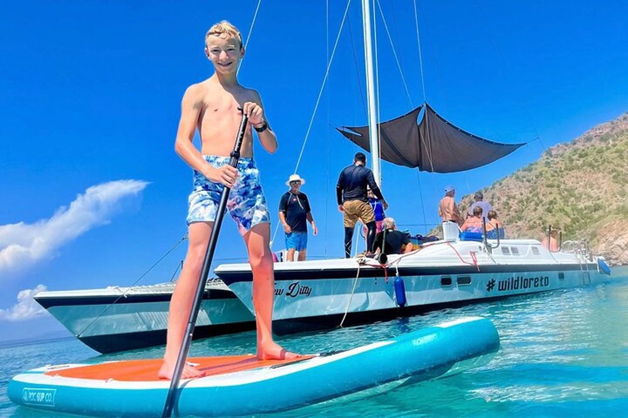 Snorkeling Crociera sull'isola in catamarano — 6