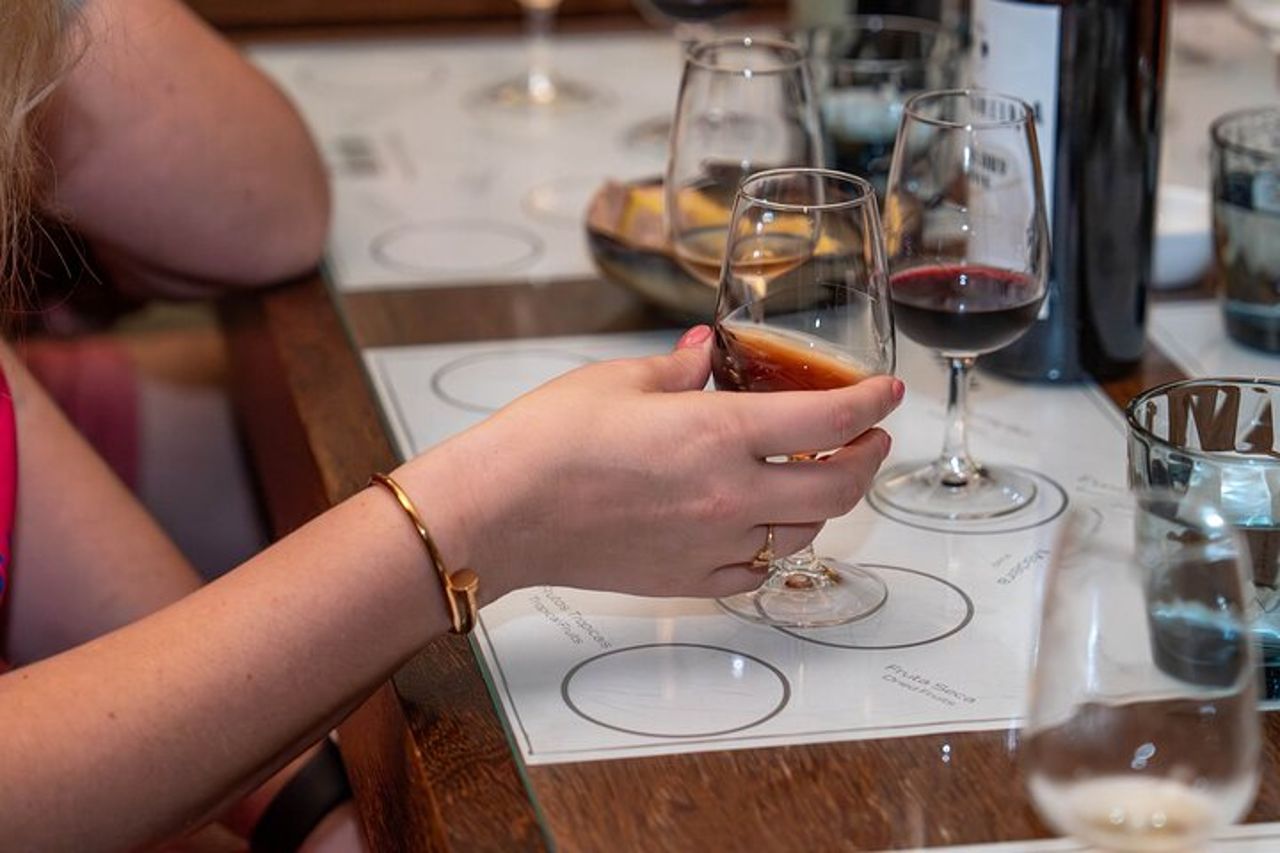 Tour del vino della Valle del Douro per piccoli gruppi con pranzo e crociera — 9
