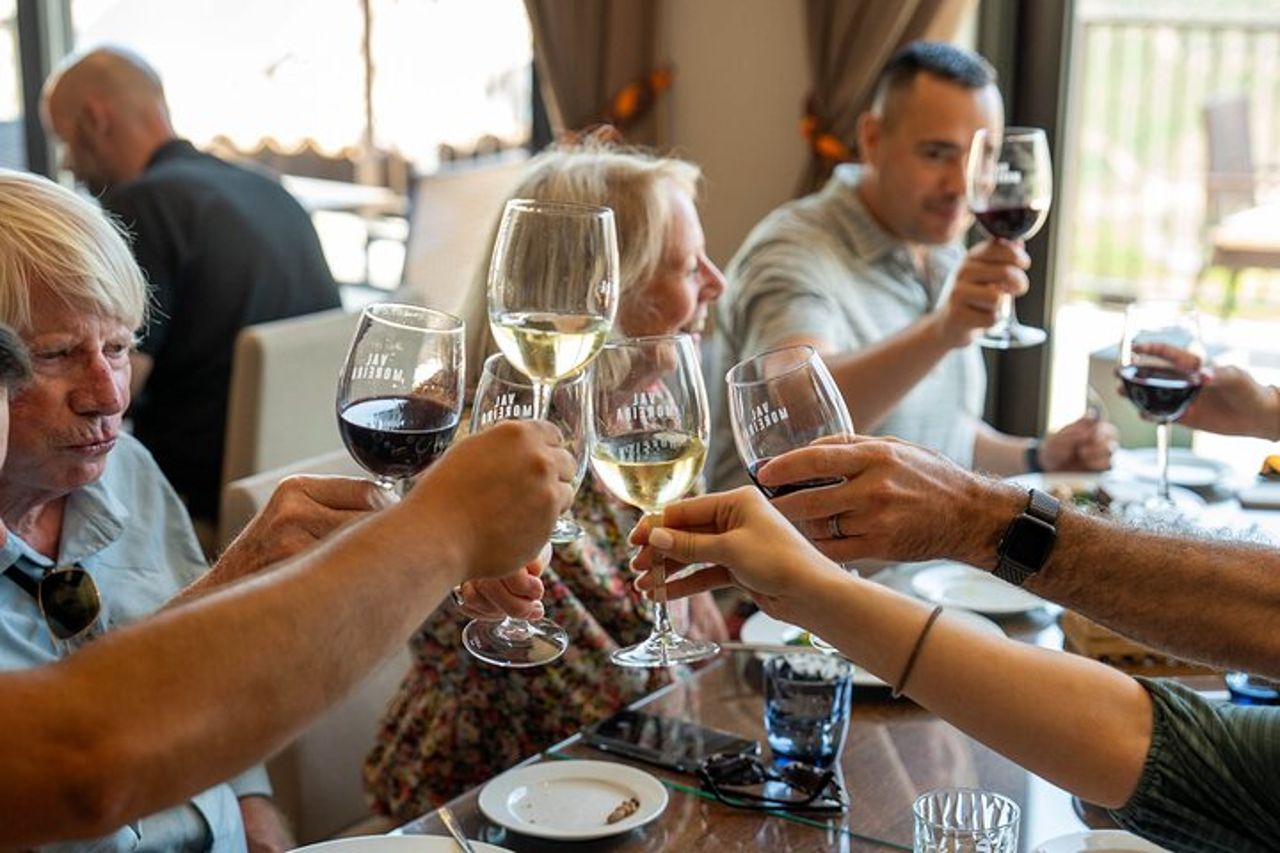 Tour del vino della Valle del Douro per piccoli gruppi con pranzo e crociera