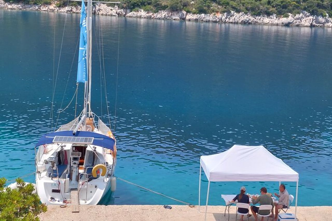 Da Agia Efimia: tour di un giorno in barca a vela all-inclusive a Itaca — 9