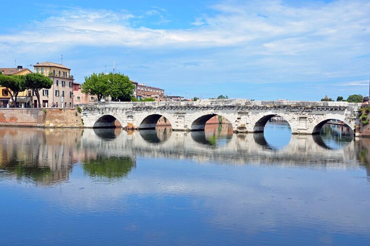 Tour semi-privato di Rimini dei punti salienti della città con la guida più votata — 4
