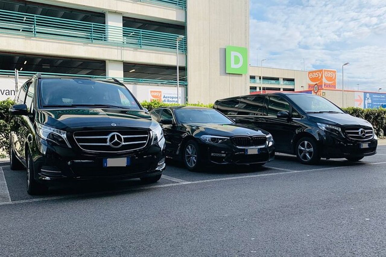 Trasferimento privato dagli hotel di Polignano al porto crocieristico di Bari