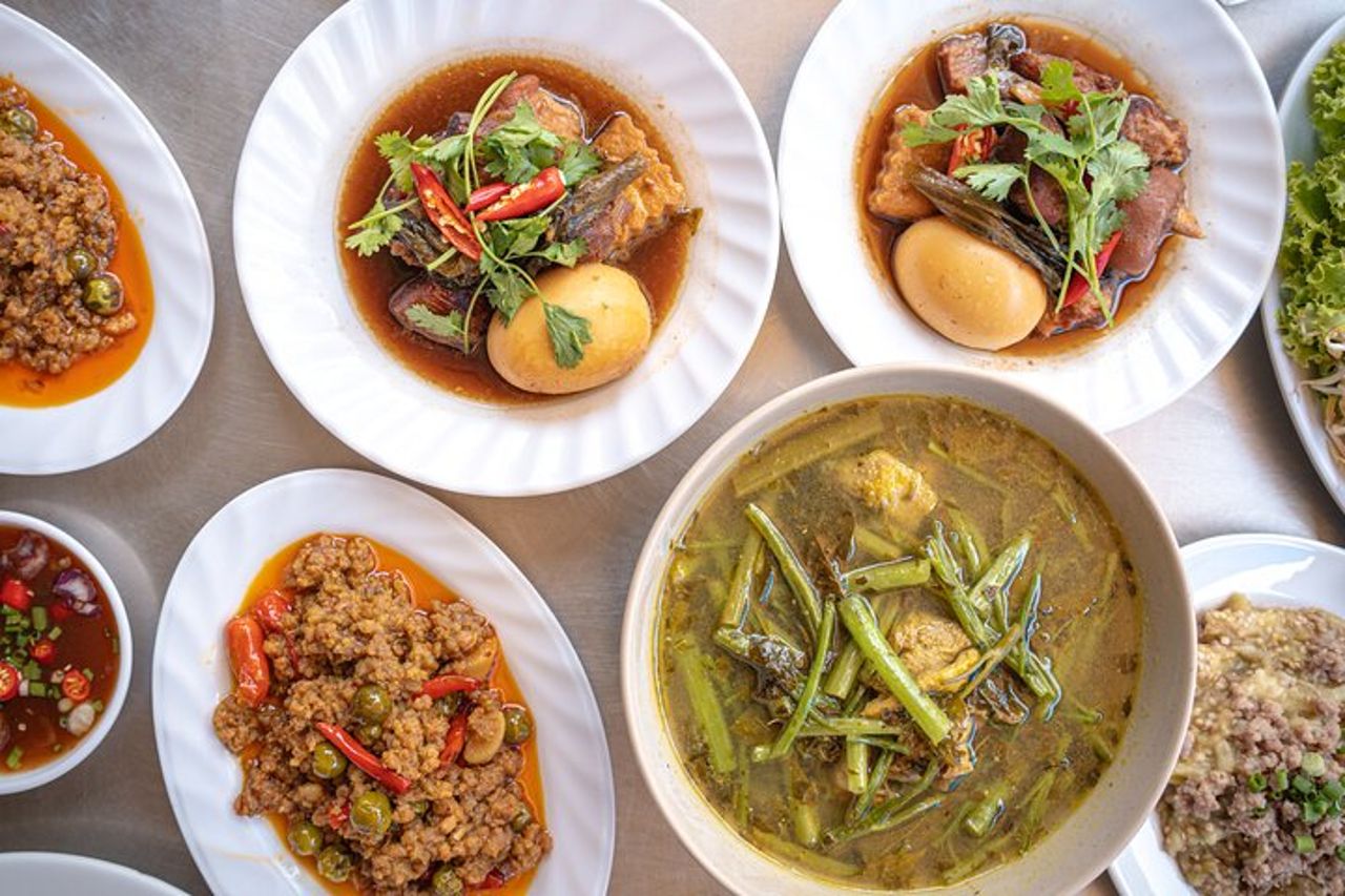 Phnom Penh's Culinary Underground: tour gastronomico locale di Tuk-tuk — 8