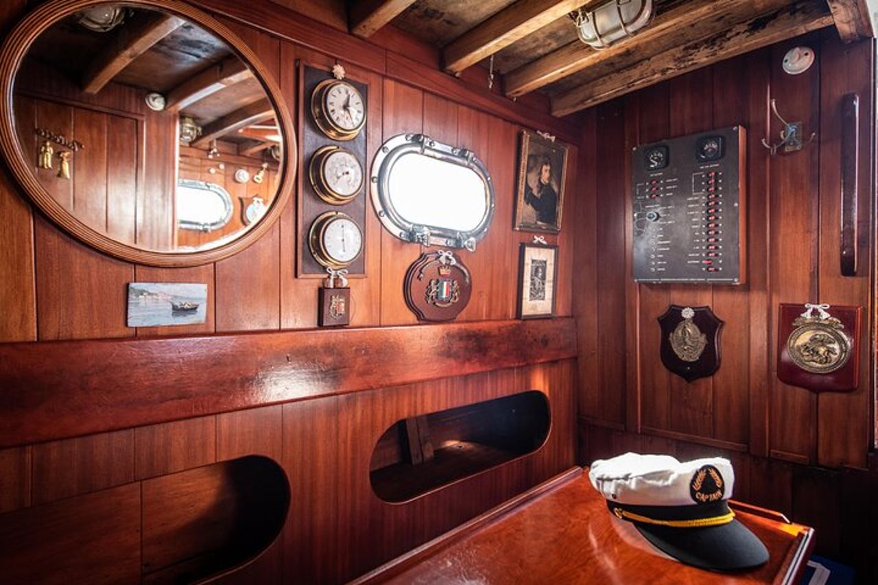 Tour Privato al Tramonto in un Gozzo d'Epoca all' Isola d'Elba — 6