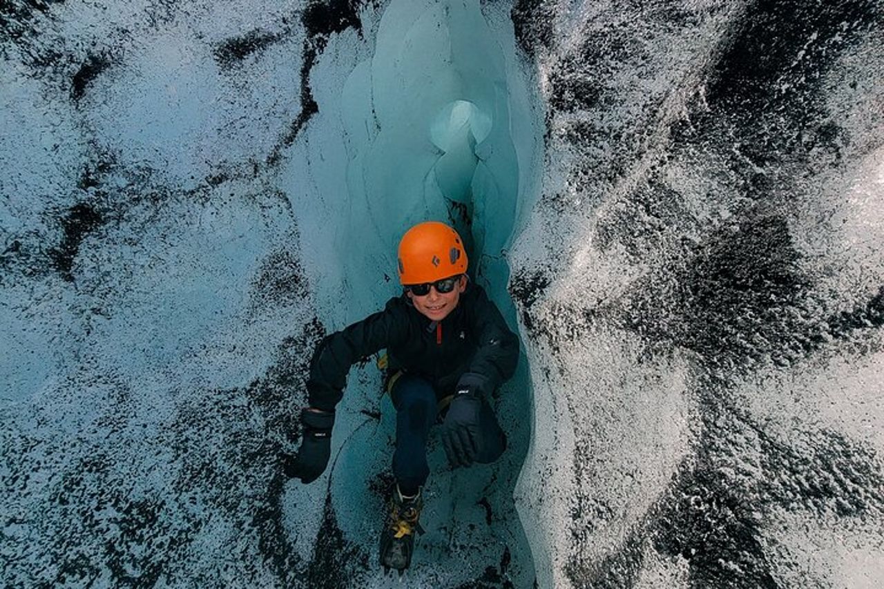 Escursione sul ghiacciaio all'esperienza condivisa di Sólheimajökull — 5