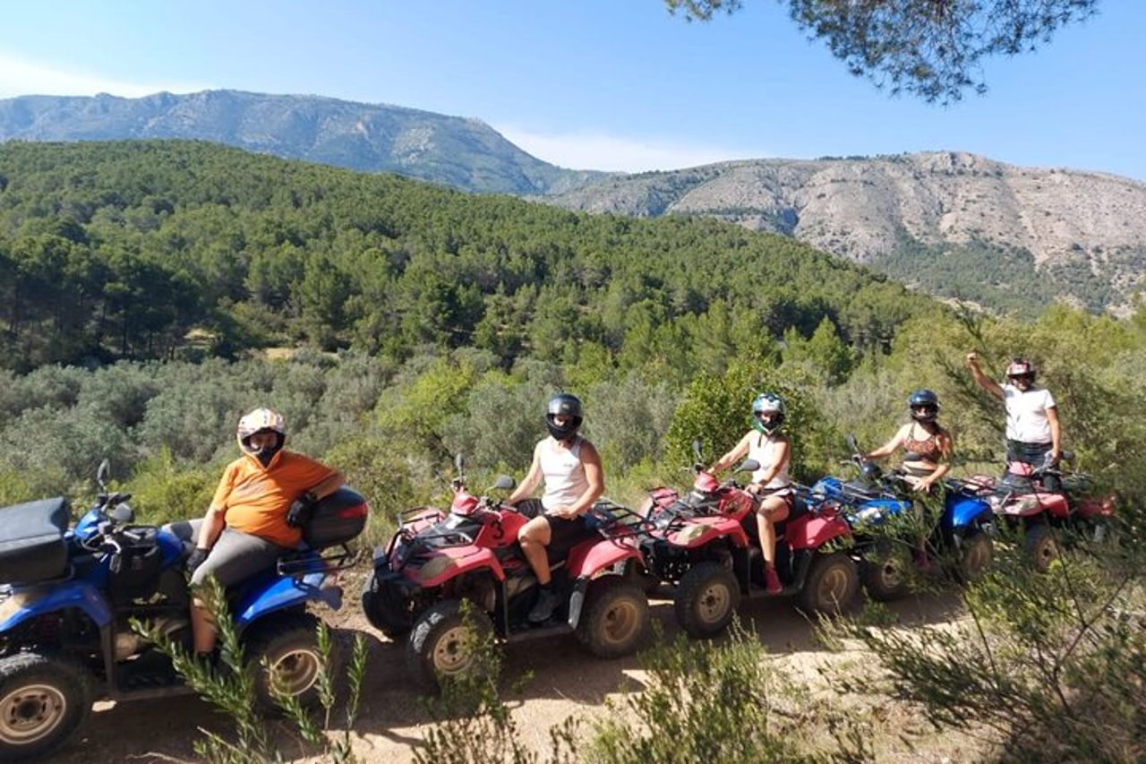 Visita guidata in ATV alle cascate Fuentes del Algar