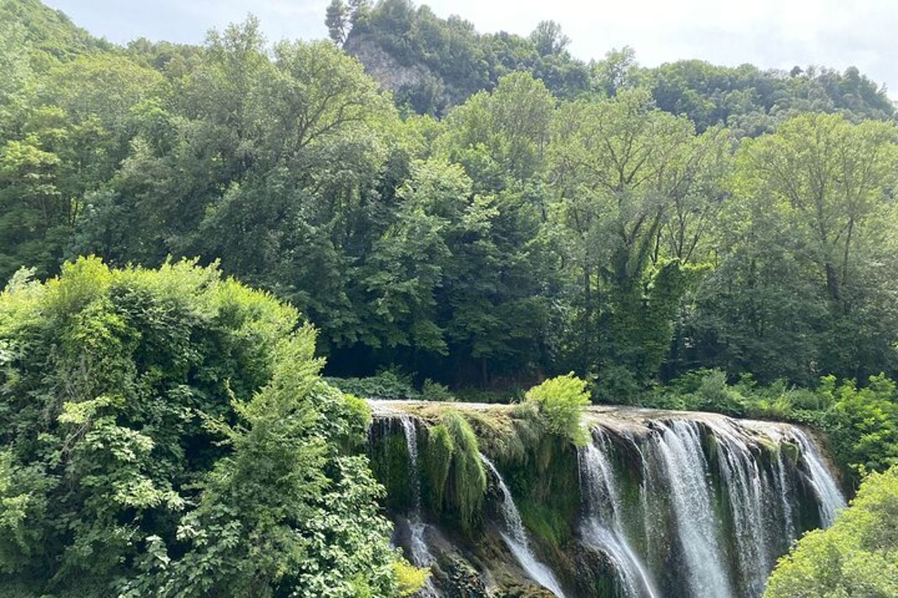 Day Trip: Giro in Kayak sul Lago di Piediluco con pranzo + Cascata delle Marmore — 9