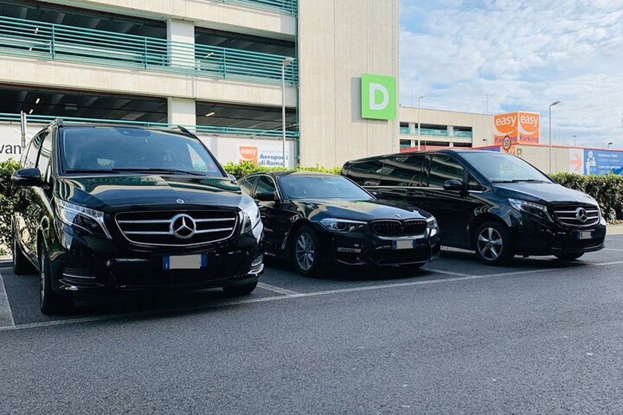 Trasferimento privato dagli hotel della città di Pescara al porto crocieristico di Ancona